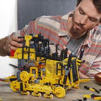 lego valdomi - LEGO Technic Cat D11T buldozeris 42131 - 9 nuotrauka
