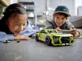 ford mustang - LEGO Technic Ford Mustang Shelby GT500 42138 - 7 nuotrauka