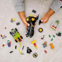 batman batmobile - LEGO Super Heroes Batman VS The Joker Batmobile Chase 76180 - 4 nuotrauka