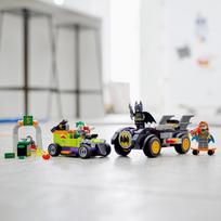 batman batmobile - LEGO Super Heroes Batman VS The Joker Batmobile Chase 76180 - 5 nuotrauka