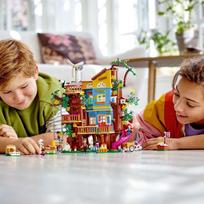 lego minifigurel - LEGO Friends Draugystės Namelis Medyje 41703 - 5 nuotrauka