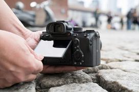 sony a7 iii - Sony Alpha a7 III Mirrorless Digital Camera ILCE-7M3B + 28-70 mm Zoom Lens - 16 nuotrauka
