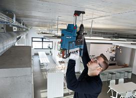 gbh 26 - Bosch GBH 18V-26 F rinkinys, dulkių nusiurbimo įtaisas, 2 x 6,0 Ah, įkroviklis + lagaminas - 2 nuotrauka