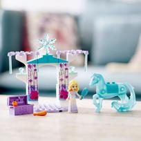 frozen lego - Konstruktorius LEGO Disney Elzos ir Noko ledinės arklidės 43209 - 9 nuotrauka
