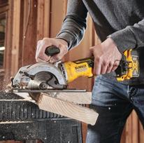 18v dewalt diskinis pjuklas - Dewalt DCS571N-XJ - 2 nuotrauka