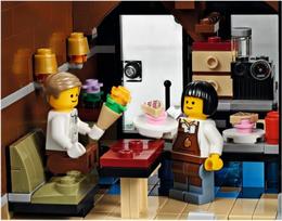 lego creator expert - LEGO Creator Assembly Square 10255 - 13 nuotrauka