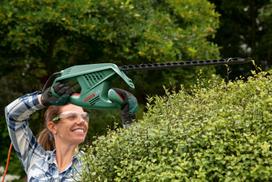 akumuliatorines zirkles bosch - Bosch Easy HedgeCut 45 - 6 nuotrauka