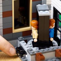 legajos - LEGO Icons Queer Eye – The Fab 5 loftas 10291 - 3 nuotrauka