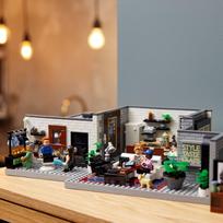 legajos - LEGO Icons Queer Eye – The Fab 5 loftas 10291 - 8 nuotrauka