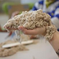 kinetinis smelis - KINETIC SAND kinetinis smėlis, 1 kg. - 4 nuotrauka