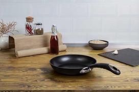 gili keptuve - BerlingerHaus keptuvė Black Professional Line, 24 cm - 6 nuotrauka