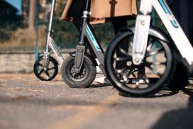 razor paspirtukas - Razor A5 Air Scooter Black (Juodas) - 16 nuotrauka