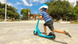 paspirtukas scooter - Razor Wild Ones Junior Kick Scooter Shark - 2 nuotrauka