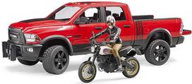 modeliukai dodge - Žaislinis automobilis Bruder Ram 2500 Power Wagon With Ducati Scrambler Desert Sled & Driver 02502, raudona - 3 nuotrauka