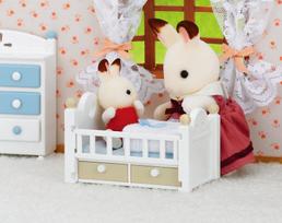 sylvanian families namas - Epoch Sylvanian Families Chocolate Rabbit Baby Set 2205 - 2 nuotrauka