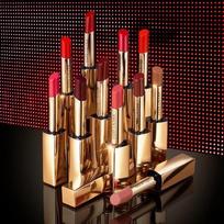 svieciantys dazai - Lūpų dažai Estee Lauder Pure Color Illuminating Shine Strawberry, 2 g - 2 nuotrauka