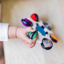 Pirkti Lavinimo žaislas Baby Einstein Curiosity Clutch Sensory, 1 vnt. - Photo 4