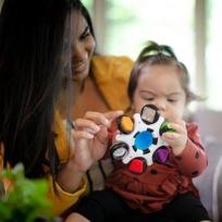 Pirkti Lavinimo žaislas Baby Einstein Curiosity Clutch Sensory, 1 vnt. - Photo 8