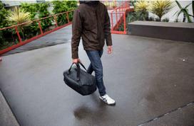 kuprine 35l - Peak Design Travel Duffel 35L, juoda - 8 nuotrauka