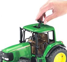 modeliukai traktoriai - Bruder John Deere 6920 With Frontloader 980261, žalia - 3 nuotrauka