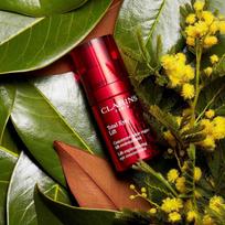 kremai nuo rauksliu - Clarins Total Eye Lift 15ml Akių kremas - 6 nuotrauka