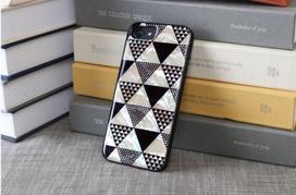 iKins case for Apple iPhone 8/7 pyramid juodas