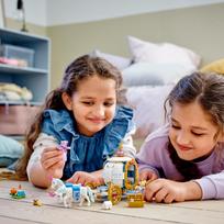 karietome - LEGO Disney Pelenės karališkoji karieta 43192 - 3 nuotrauka