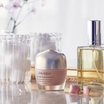shiseido kremai - Shiseido Future Solution LX Total Radiance SPF15 Liquid Foundation 30ml R3 - 3 nuotrauka
