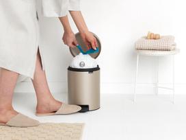 senukai siuksliadeze - Brabantia NewIcon Pedal Bin 5l Champagne - 6 nuotrauka