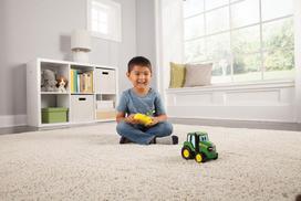 tomas traktoriuko - Tomy Remote Controlled Johnny Tractor 42946A1 - 3 nuotrauka
