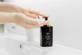 Parfumuotas drėkinamasis kreminis rankų muilas Aromatic 89 Dore Hand Soap 300ml