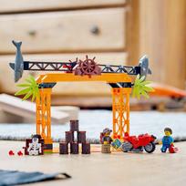 lego motociklas - LEGO City Ryklio užpuolimo kaskadininkų iššūkis 60342 - 13 nuotrauka