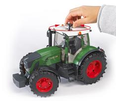 modeliukai traktoriai - Žaislinis traktorius Bruder Fendt 936 Vario 980260, žalia - 5 nuotrauka