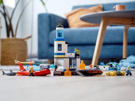 lego city - LEGO City Pajūrio policijos ir ugniagesių misija 60308 - 8 nuotrauka