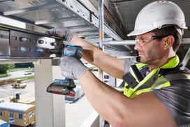akumuliatorinis smuginis suktuvas bosch - Bosch GDS 18V-210 C, 18 V - 3 nuotrauka
