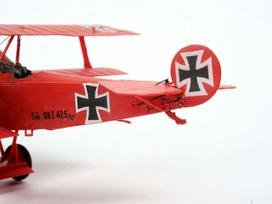 revell konstruktoriai - Revell Model Set Fokker DR1 1:72 64116R - 8 nuotrauka