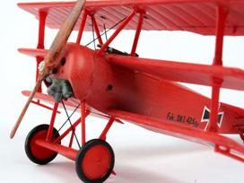 revell konstruktoriai - Revell Model Set Fokker DR1 1:72 64116R - 9 nuotrauka