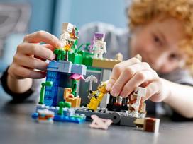 legajos - LEGO Minecraft Skeleto požemis 21189 - 13 nuotrauka