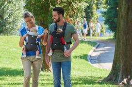 kudikiu nesiokle - Artsana Chicco Easyfit Carrier, Juodas - 2 nuotrauka