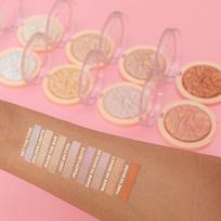 bronzos pudra - Makeup Revolution Re-Loaded Dare to Divulge švytėjimo suteikianti pudra 10 g. - 3 nuotrauka