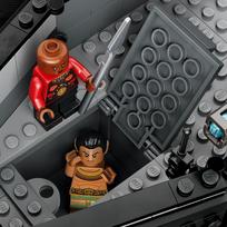 lego kariai - LEGO Marvel Juodoji pantera: karas ant vandens 76214 - 4 nuotrauka