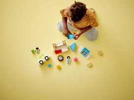 lego konstruktoris - LEGO DUPLO Town Šeimos namas ant ratų 10986 - 5 nuotrauka