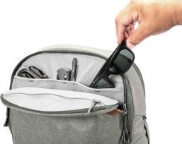 30 l kuprine - Peak Design Travel Backpack 30L, sage - 5 nuotrauka