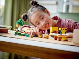 minecraft konstruktoriai - LEGO Minecraft The Bee Cottage 21241 - 13 nuotrauka