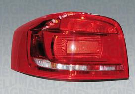 Galinis žibintas MAGNETI MARELLI 714021910804