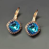 Diamond Sky Earrings With Crystals From Swarowski Sunny Vintage IV Bermuda Blue
