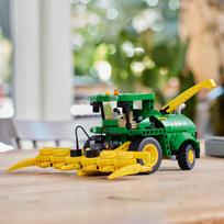 traktoriukai zaislai - LEGO Technic John Deere 9700 Forage Harvester 42168 - 6 nuotrauka