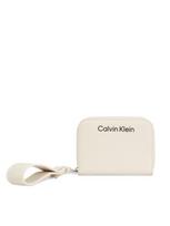 Pirkti Calvin Klein Didelė Moteriška Piniginė Gracie K60K611688 Smėlio - Photo 1