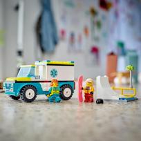 lego city - LEGO City Greitosios pagalbos automobilis ir snieglentininkas 60403 - 8 nuotrauka