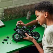 lego kawasaki - LEGO Motociklas Kawasaki Ninja H2R 42170 - 8 nuotrauka